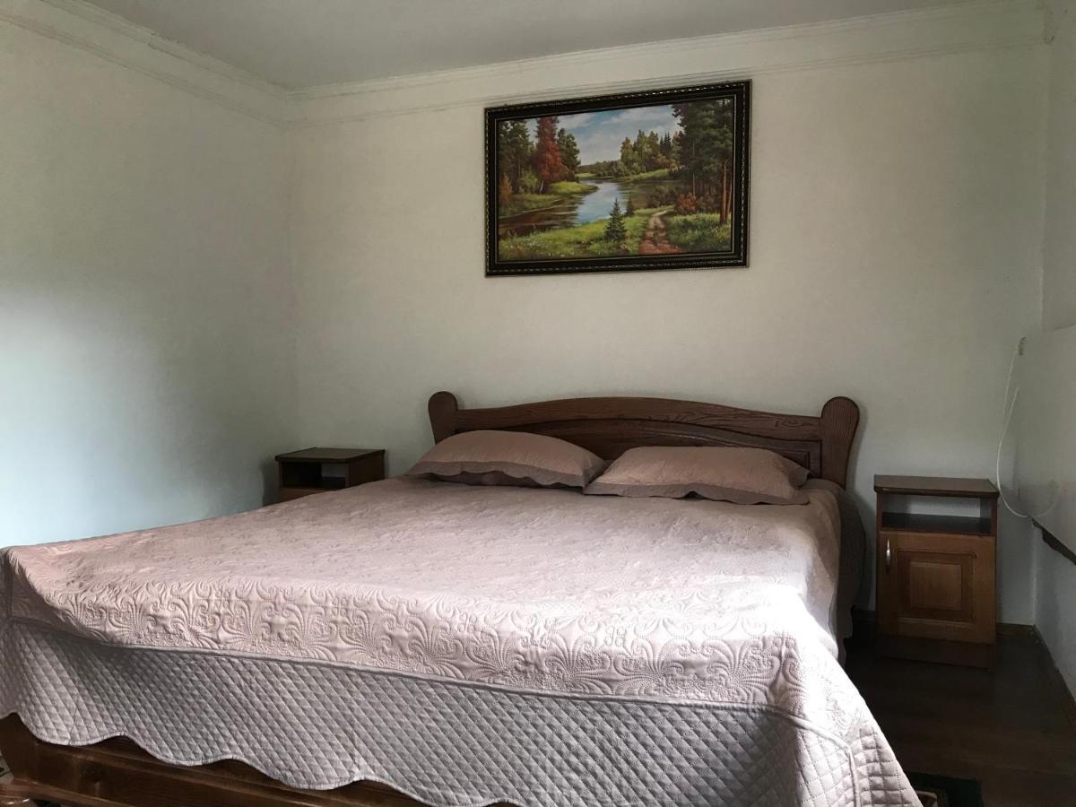 Villa Підскельний Jaremče Esterno foto